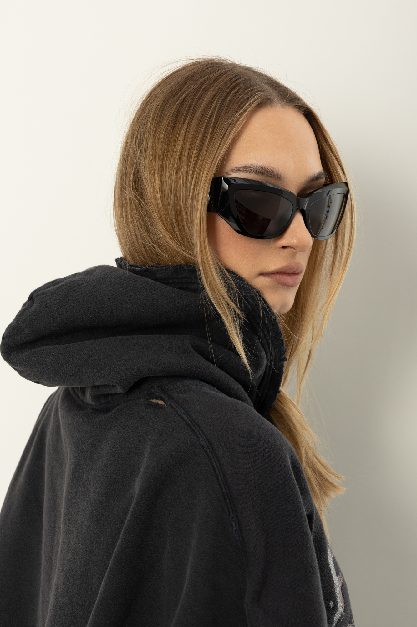 サングラス BALENCIAGA Woman Sunglasses Black 830321T0039 1136 Balenciaga Sunglasses | Women's Accessories | Vitkac